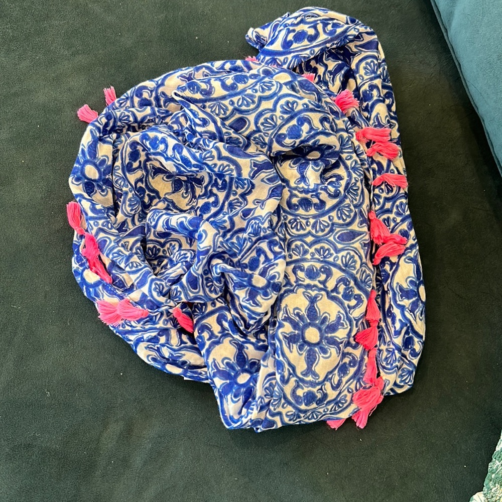 Lilly scarf